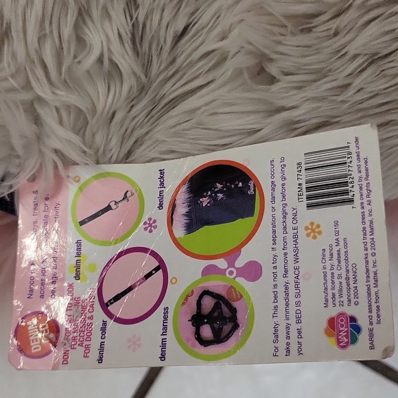 SALE!! Brand New BARBIE FAUX FUR DENIM PET BED - Picture 5 of 7